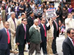 Promoción del año 1971 Desfile 150 Años Aniversario Colegio Bolívar Ambato 2011