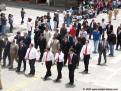 Promoción del año 1984 Desfile 150 Años Aniversario Colegio Bolívar Ambato 2011